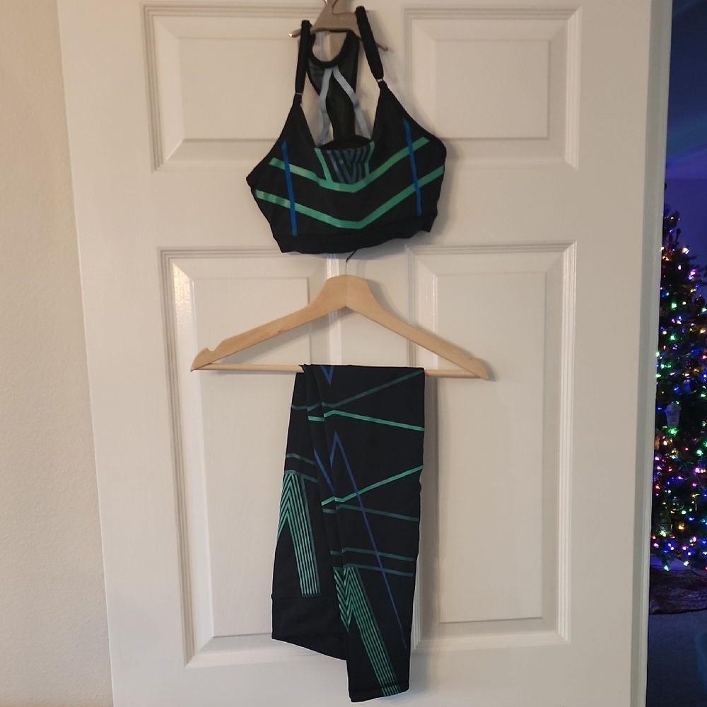 SHAPE Black and Green Leggings